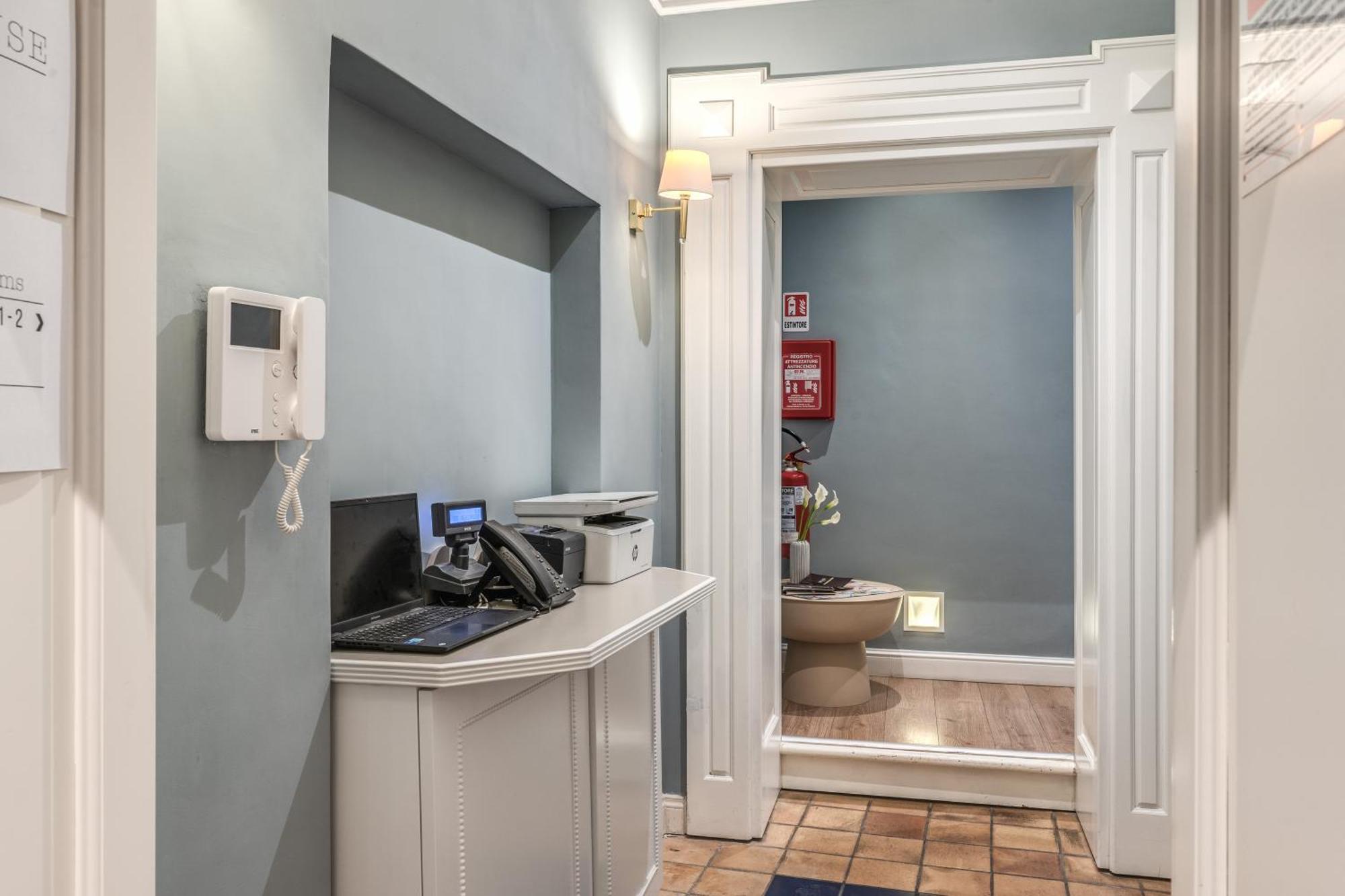 Townhouse Condotti 29 罗马 外观 照片